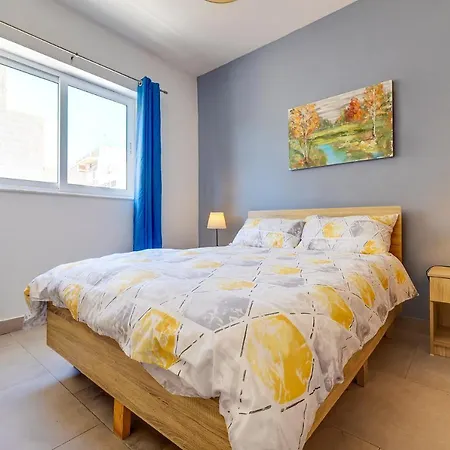 Modern In A Top Location Apartment Saint Julian's