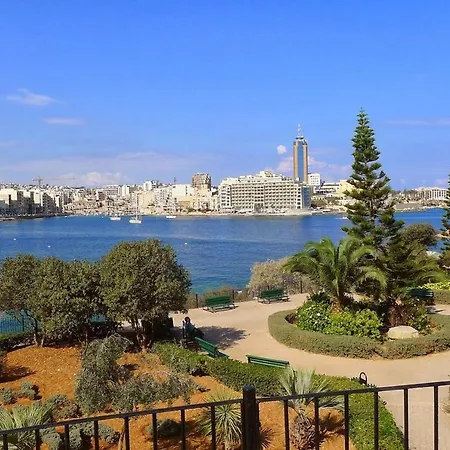 Modern In A Top Location Apartment *