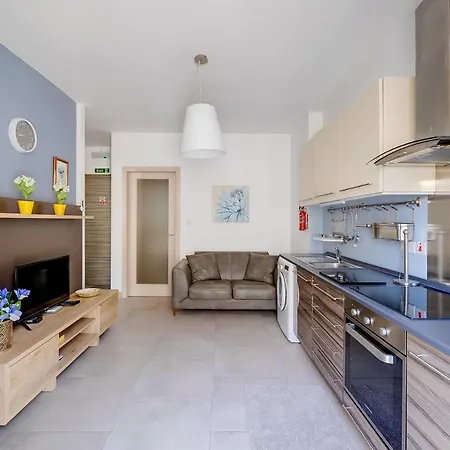 Modern In A Top Location * Saint Julian's